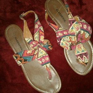 City classified sandals excellent condition